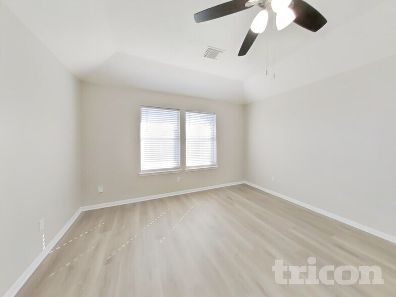 Building Photo - 3123 Spring Ranch Ln