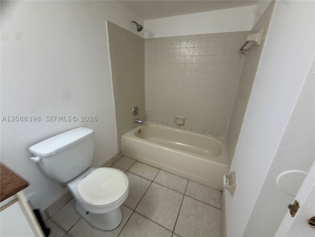 Building Photo - 11448 NW 43rd St