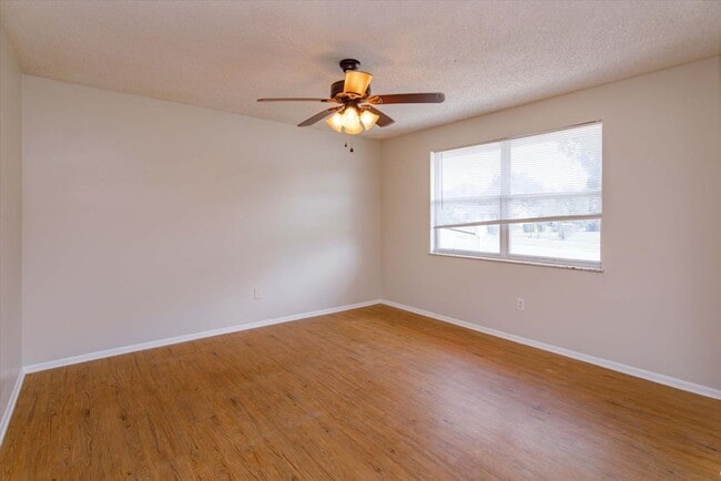 Building Photo - Charming 3-Bedroom Single-Family Home with Large Yard in Sanford — $1,697/month