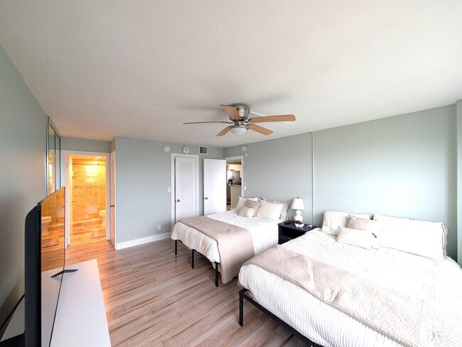 Building Photo - 133 N Pompano Beach Blvd