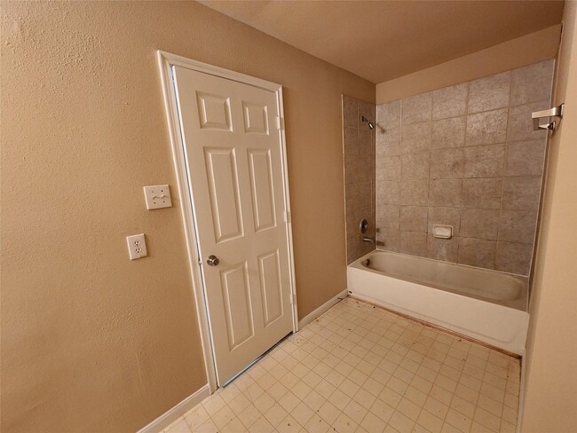 Building Photo - 11710 Chetman Dr