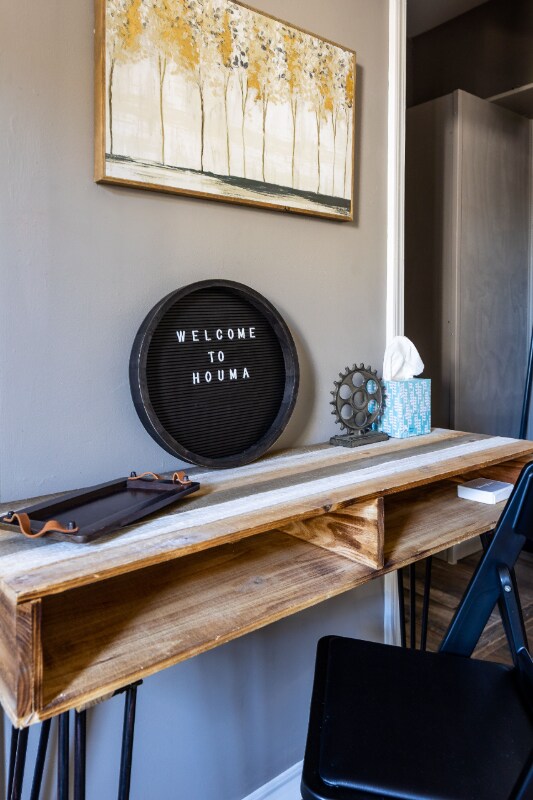 Primary Photo - 405 B Williams Ave