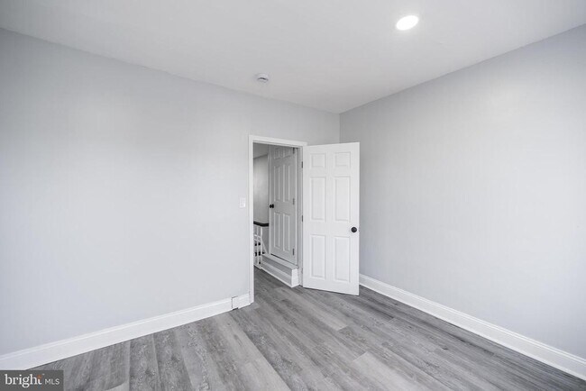 Building Photo - 3097 Memphis St