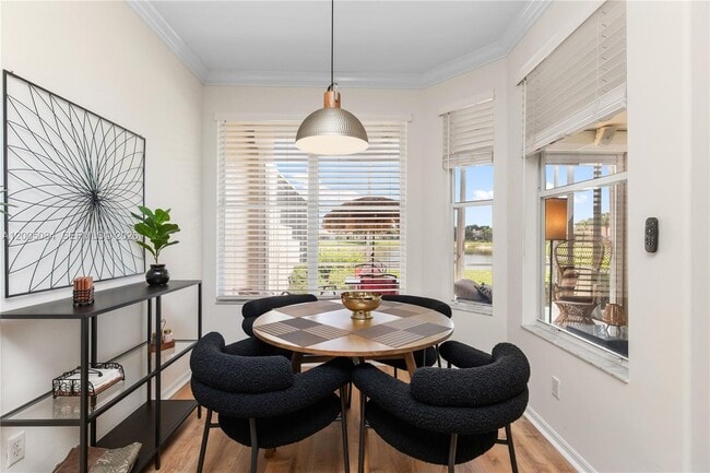 Building Photo - 1896 Crestview Way