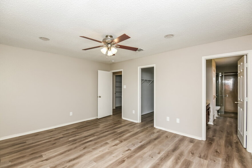 Building Photo - 516 Tweeter Dr
