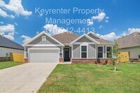 Building Photo - Live New in Bentonville | 3BR Beauty with Backyard
