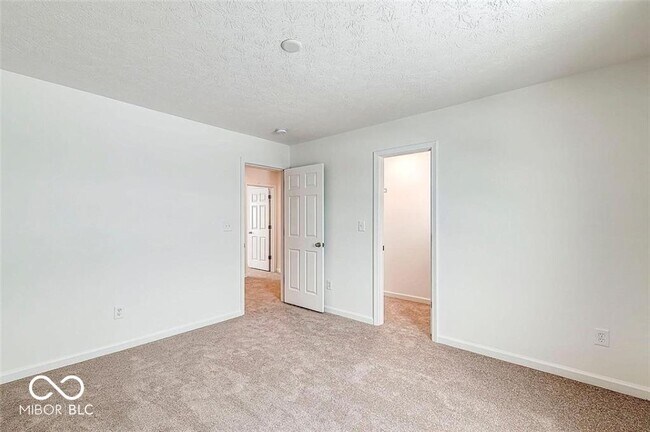 Building Photo - 5296 Maywood Dr