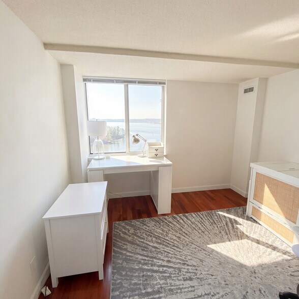 2nd Bedroom/Office - 501 Slaters Ln