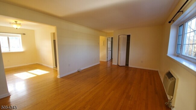 Primary Photo - 1300 Broad St