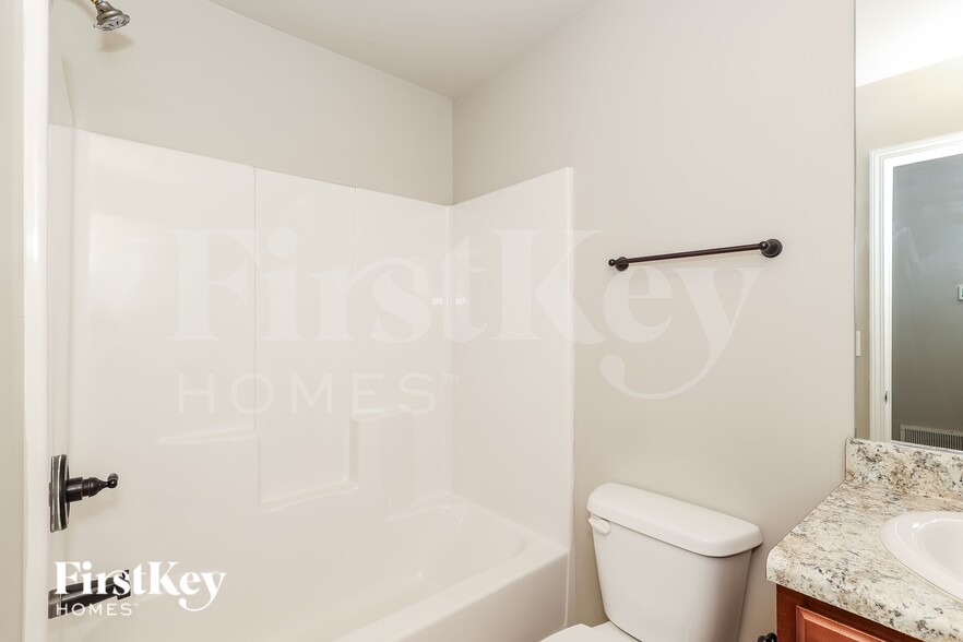 Building Photo - 5458 Union Hill Ct