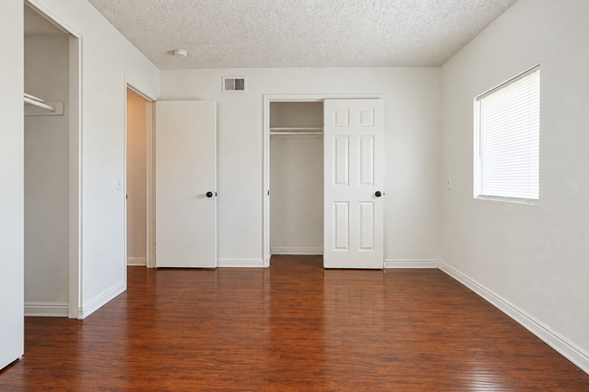 Building Photo - 1166 Minerva Ct