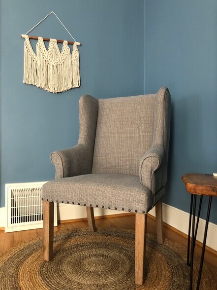 Building Photo - 109 Vintage Ave