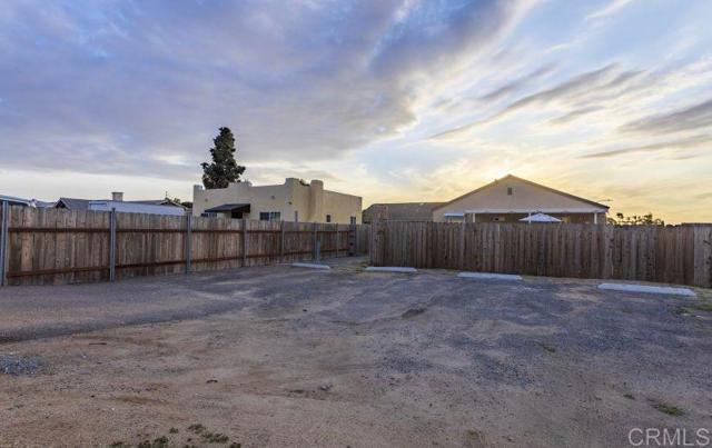 Building Photo - 1272 4th Ave