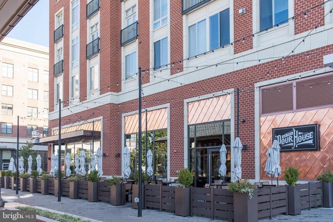 Building Photo - 408 Hendrix Ave