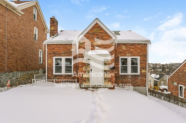 Building Photo - 1818 Plainview Ave