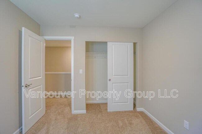 Building Photo - 15224 NE 70th St