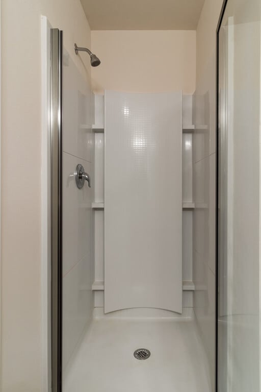 Building Photo - 4 BR/2.5 BA Home - A Rare Rental Between C...