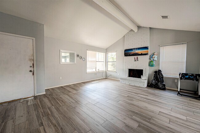 Building Photo - 2226 Gray Hawk Ln