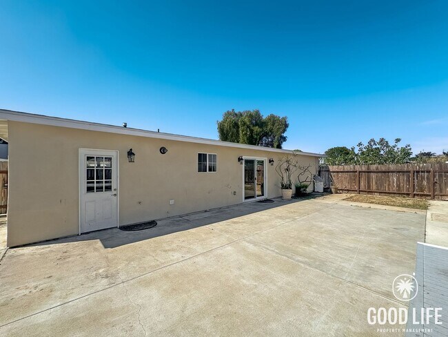 Building Photo - Inviting 3B/1BA Home in Imperial Beach with Patio, Driveway Parking and Coastal Proximity