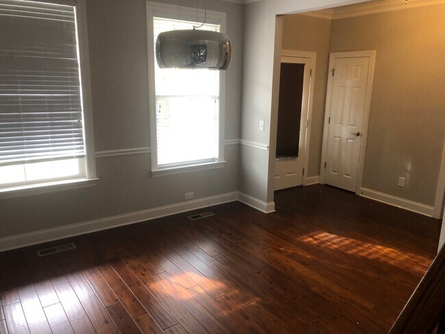 Dining room - 93 Berry Hill Dr