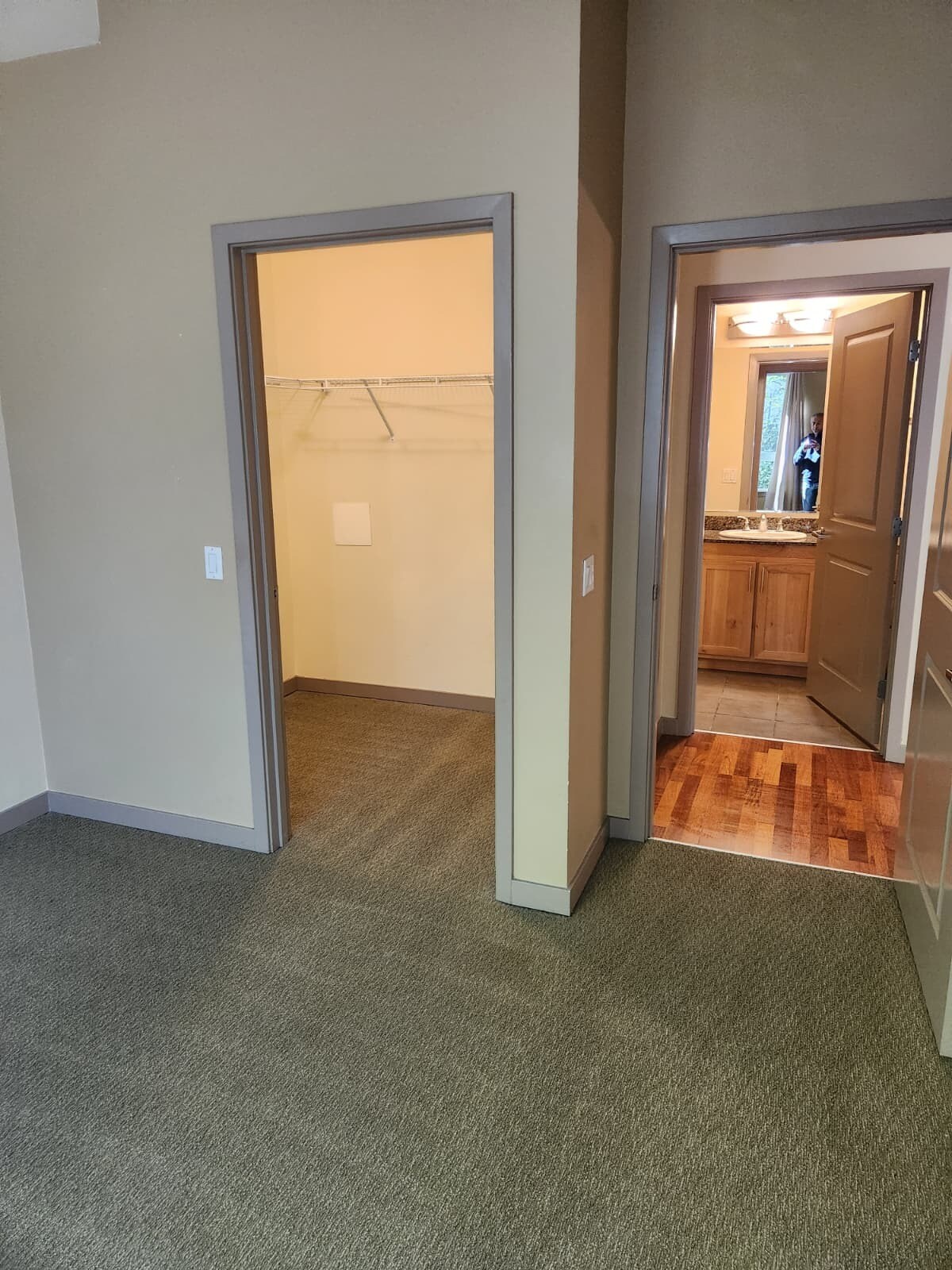 Building Photo - 375 Kirkland Ave