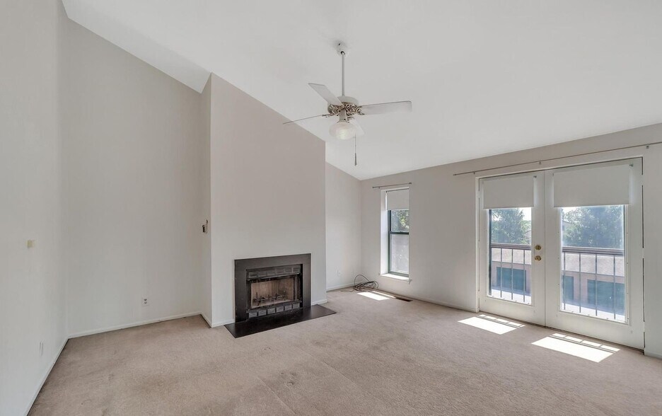 Building Photo - 116 Paladin Dr