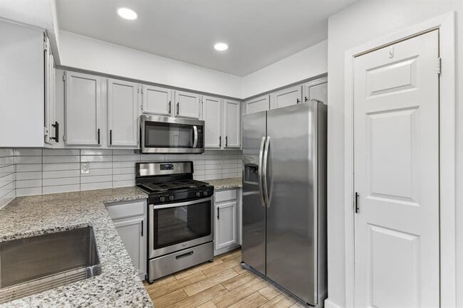 Building Photo - 10613 Archdale Dr