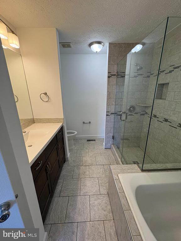 Building Photo - 4008 Enders Ln