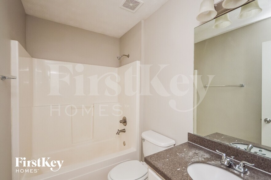 Building Photo - 145 Vinny's Way