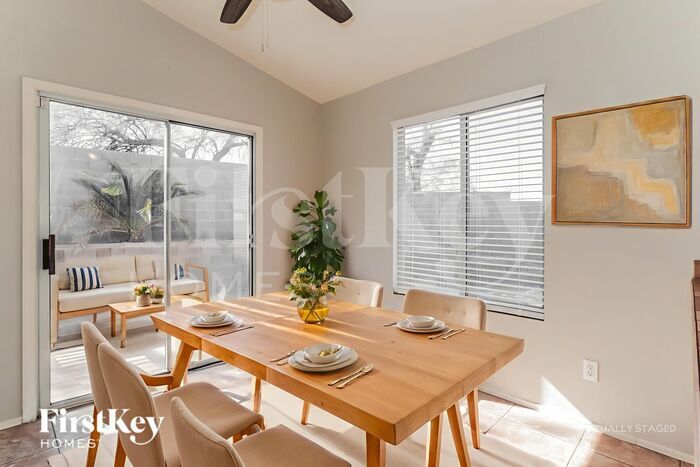 Building Photo - 3392 W Vía Campana De Oro