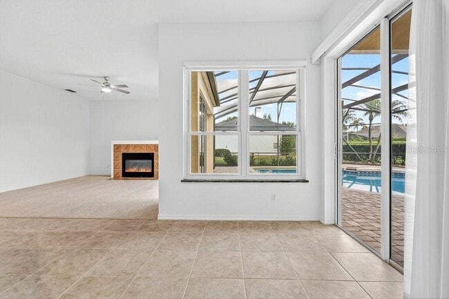 Building Photo - 10337 Pointview Ct