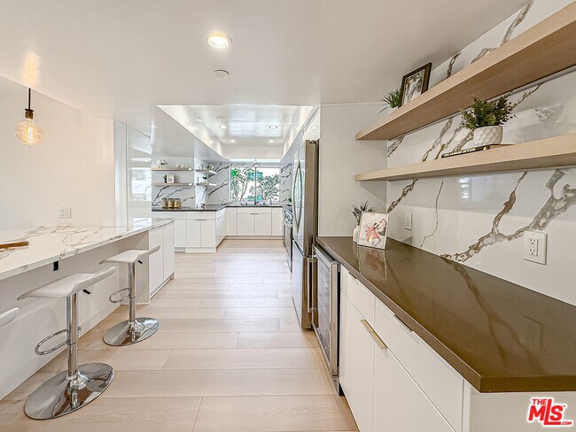 Building Photo - 1133 5th St