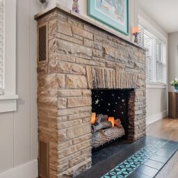 Building Photo - 317 E Homer St