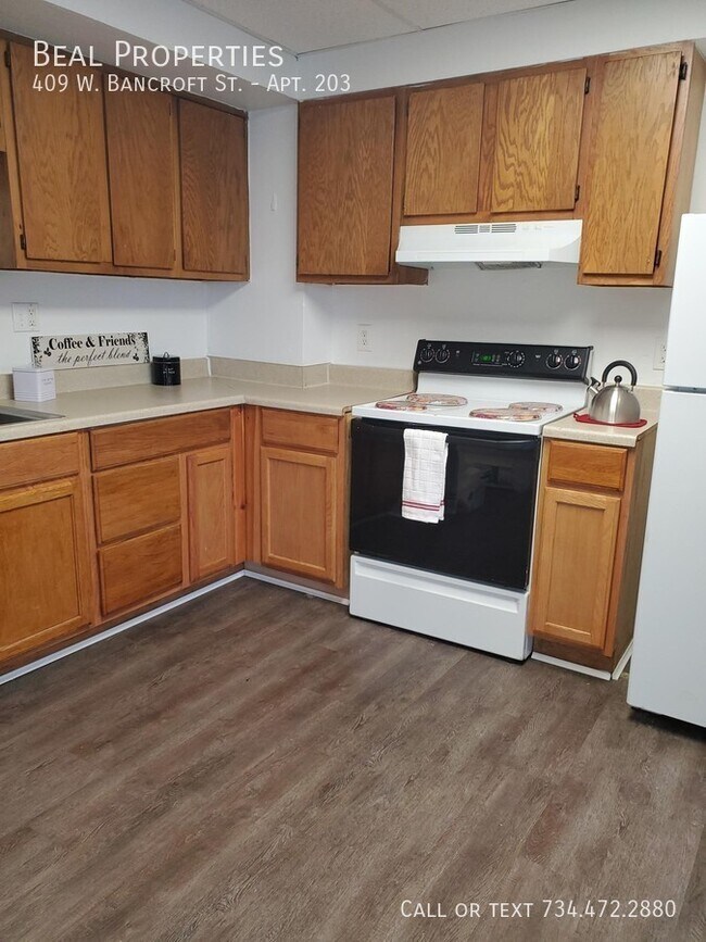 Building Photo - 409 W Bancroft St