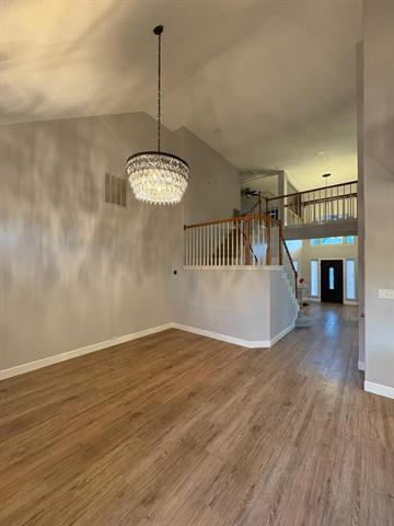 Building Photo - 2113 Cannes Dr