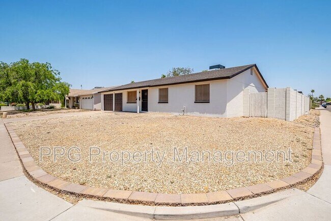 Building Photo - 3718 E Ludlow Dr