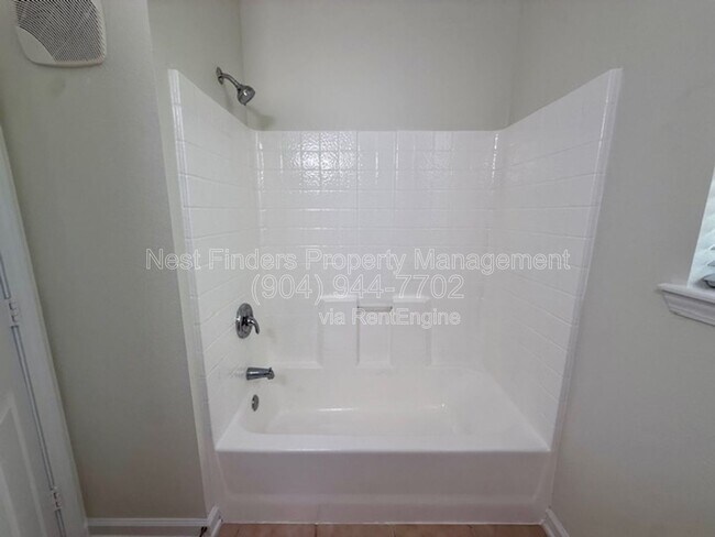 Building Photo - 7990 Baymeadows Rd E