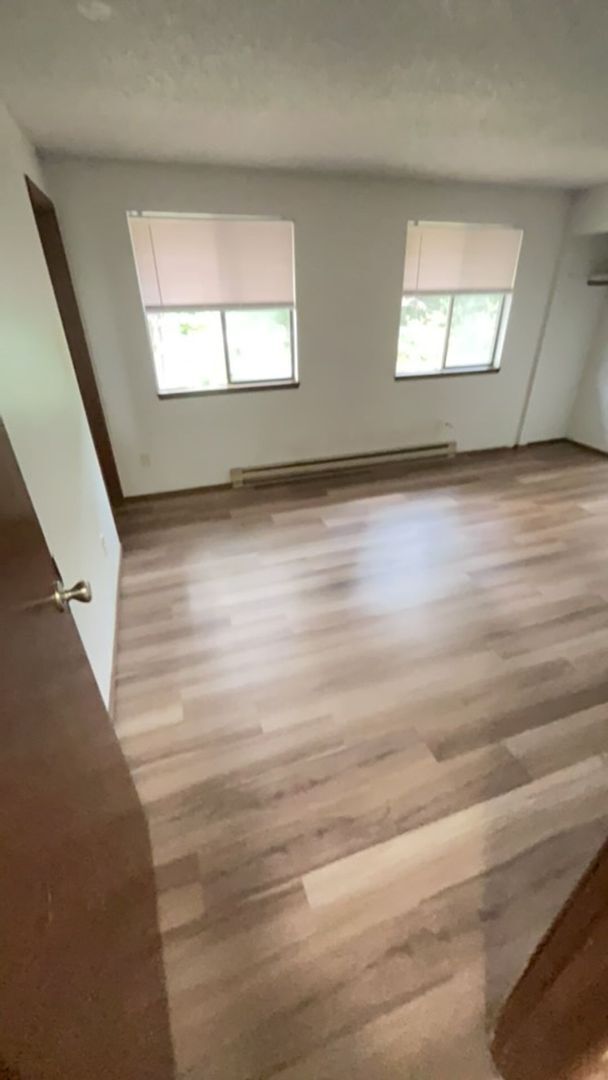 Building Photo - PRELEASING AUGUST 2026: 4 bedroom, 2.5 bathroom House