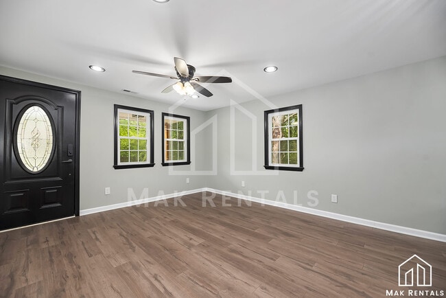 Building Photo - Cloaninger