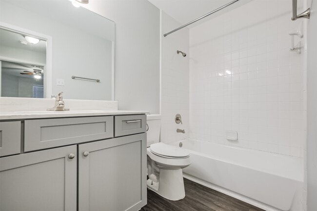 Building Photo - 10837 Braes Bend Dr