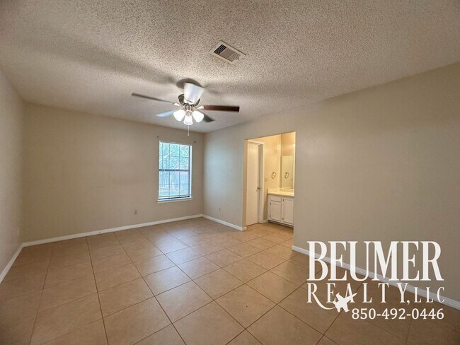 Building Photo - 3br/2ba Home for Rent in West Pensacola
