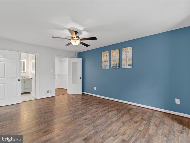 Building Photo - 1001 Archery Dr