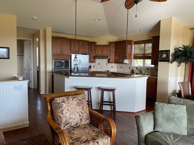 Building Photo - SOUTH MAUI BEAUTIFUL HOME WITH POOL IN MOANA ESTATES --