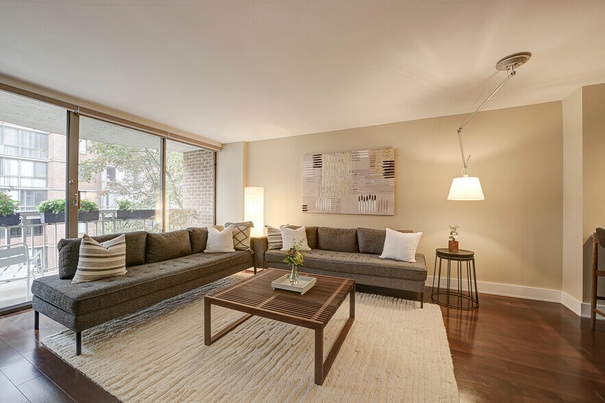 Building Photo - 1200 Braddock Pl