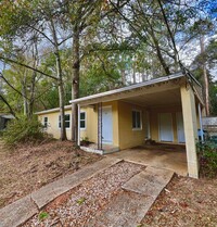 Building Photo - Beautiful  and Remodeled 3 Bedroom 1 Bathr...