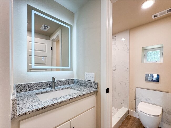 Building Photo - 1111 S Ray Ave