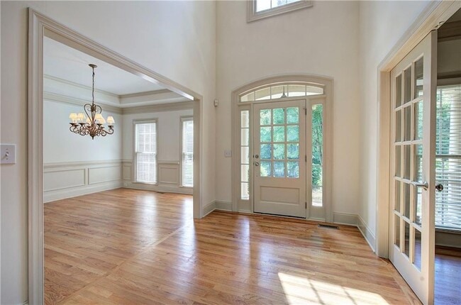 Building Photo - 2320 Starr Lake Dr NW