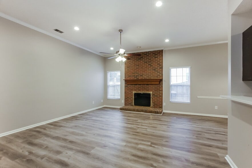 Building Photo - 14224 Quartz Ln