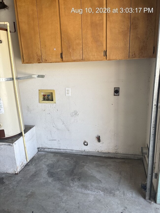 Building Photo - 975 N Lynora St