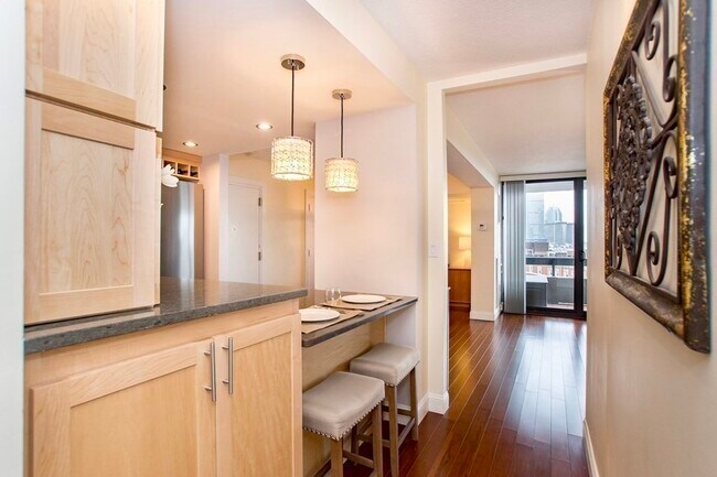 Building Photo - 32 Cherokee St